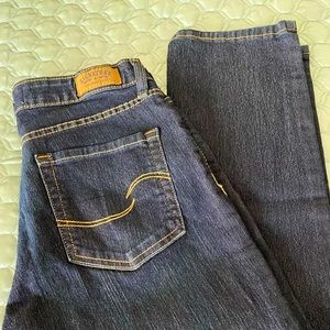 Levi’s Signature - size 6S - Indigo color